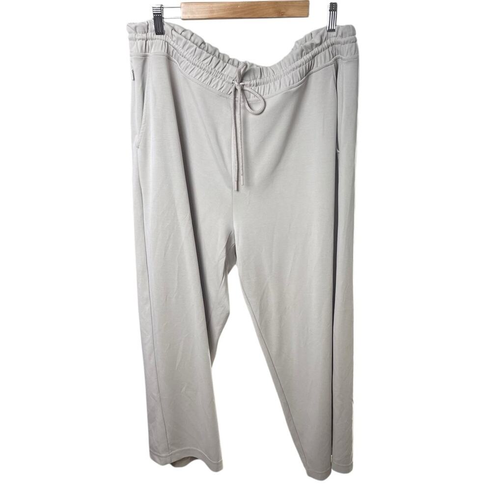 Athleta Cream Straight Leg Pants - Picture 3 of 6